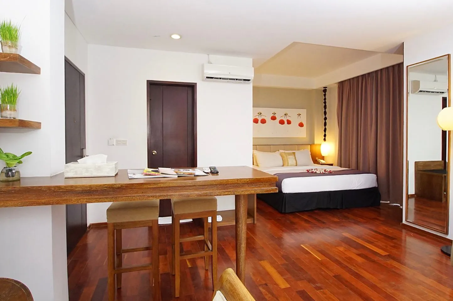 Suite Room 4