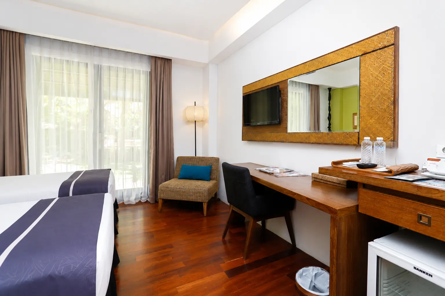 Deluxe Twin Room 2