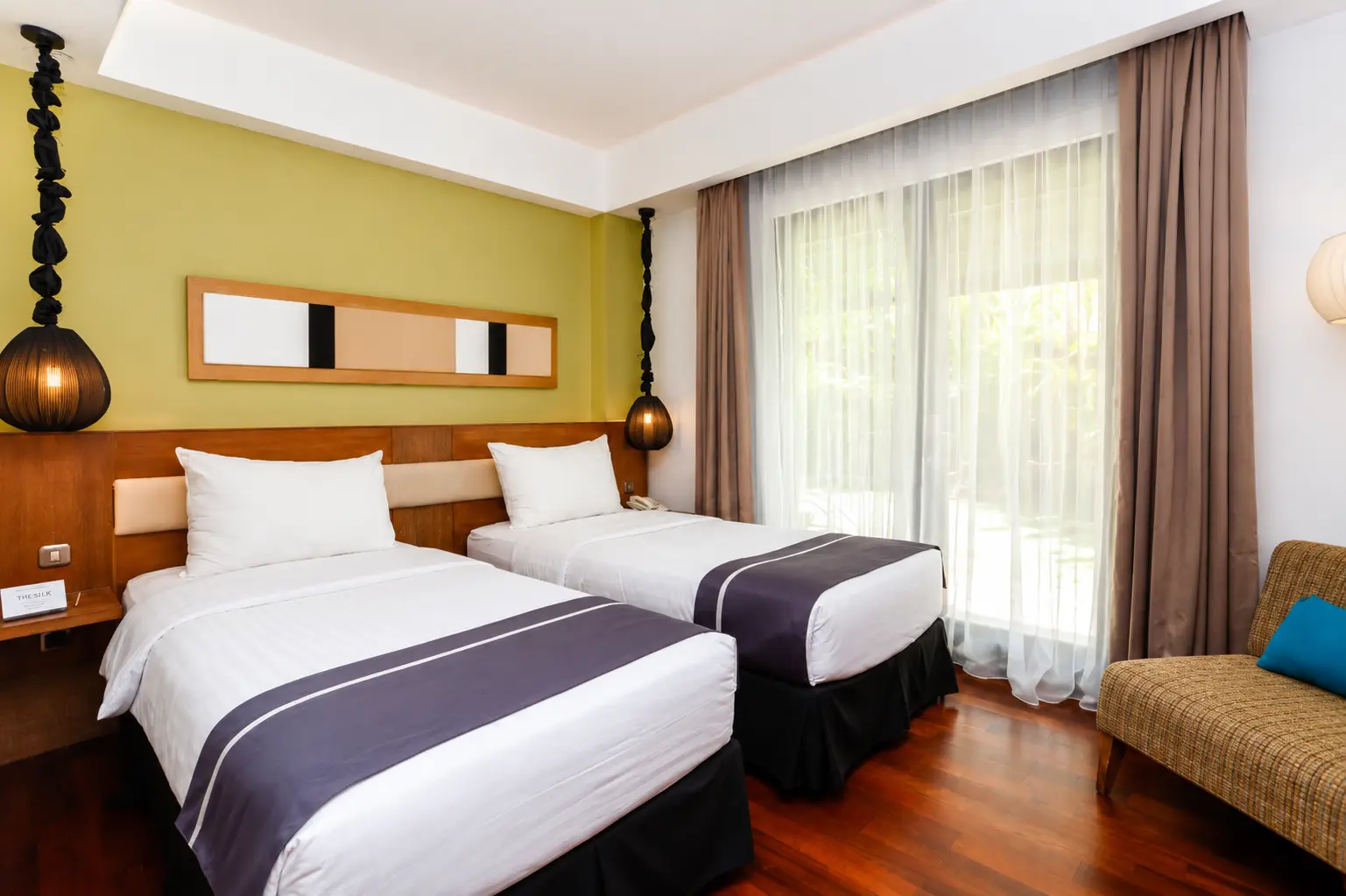 Deluxe Twin Room 2